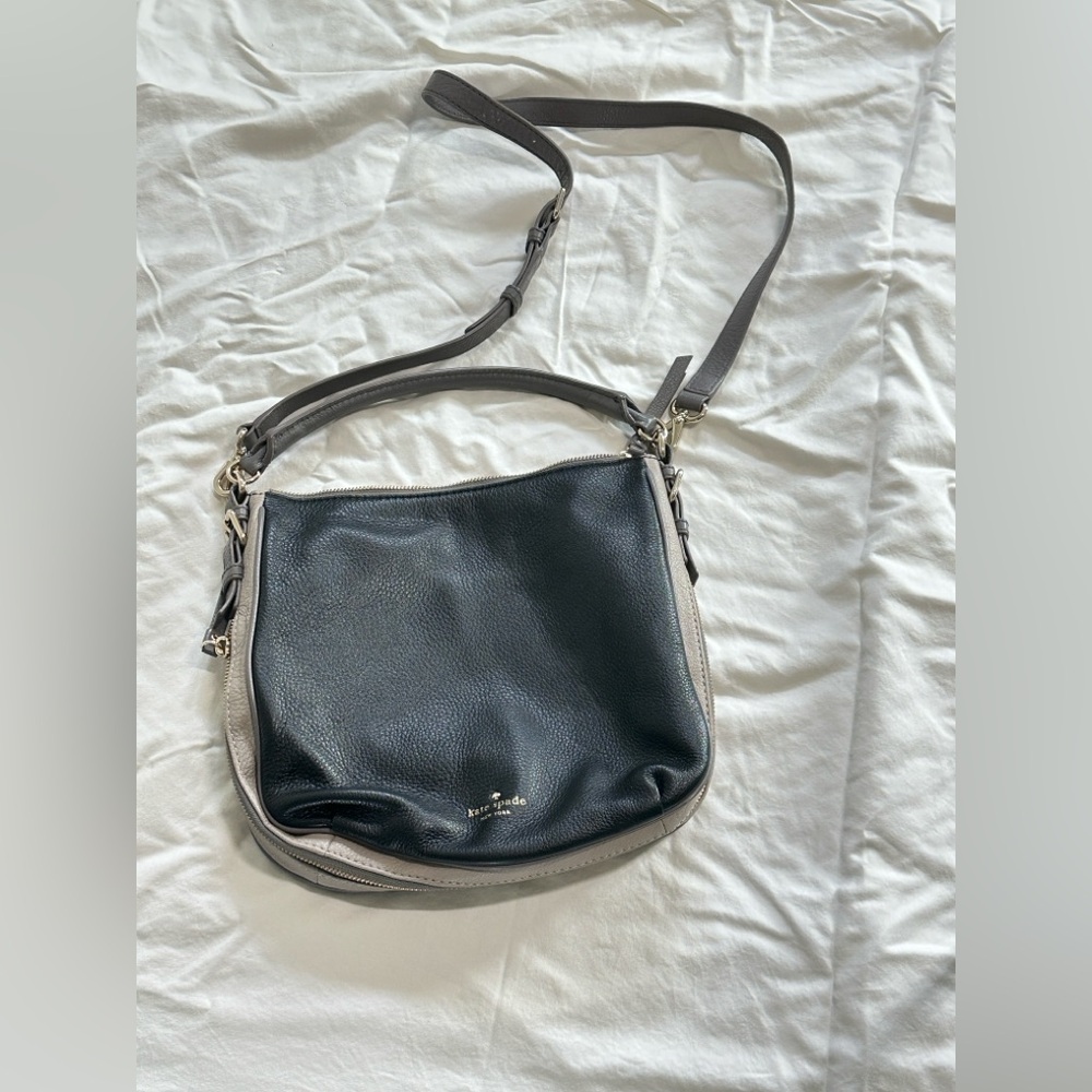 Kate Spade Pebbled Leather Shoulder Slouch Expandable Hand Bag - Picture 2 of 7